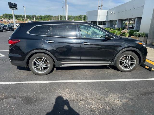 Used 2017 Hyundai Santa Fe Limited AWD/4WD image 5