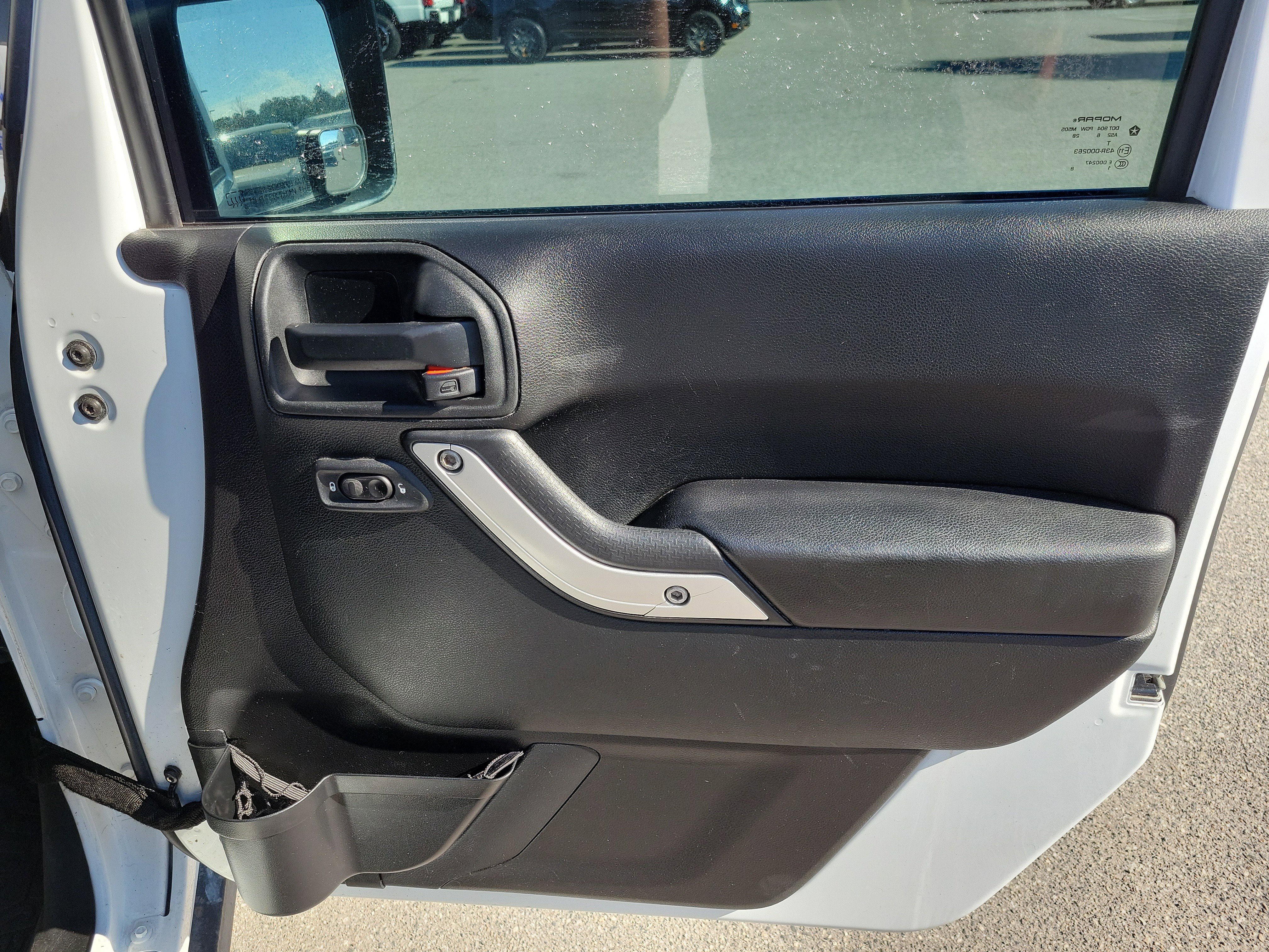 Used 2017 Jeep Wrangler Unlimited Sahara w/ Max Tow Package image 26