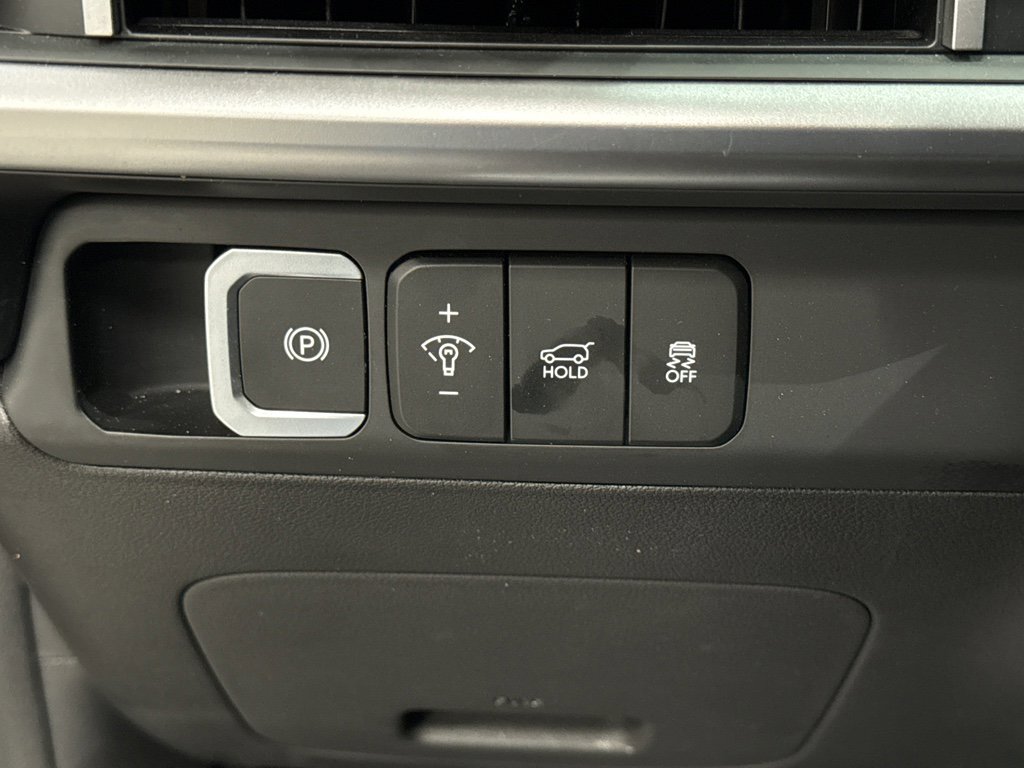 Used 2025 Hyundai Santa Fe SEL image 11