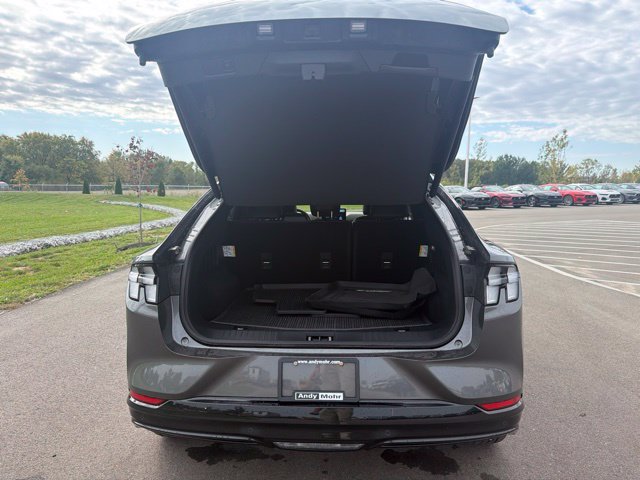 Certified 2023 Ford Mustang Mach-E Premium AWD/4WD image 9