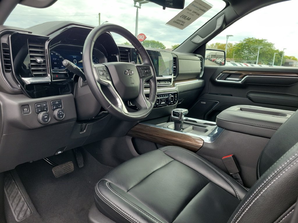 Used 2022 Chevrolet Silverado 1500 LT Trail Boss AWD/4WD image 21