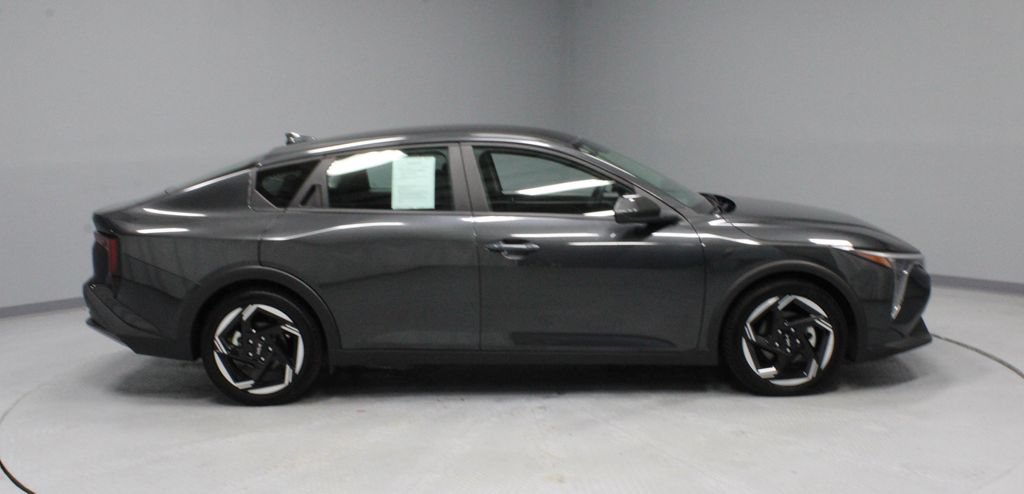 Used 2025 Kia K4 EX FWD image 11