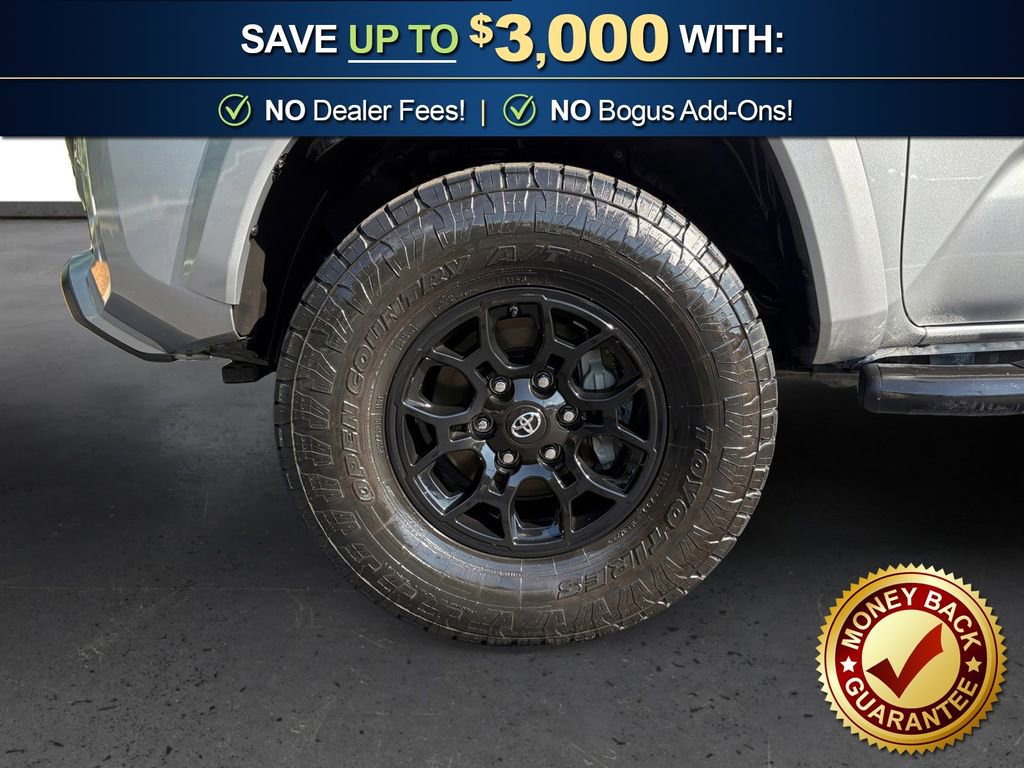 Used 2020 Toyota Tacoma SR5 RWD image 13