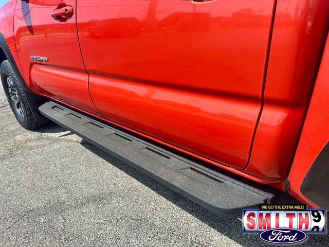 Used 2018 Toyota Tacoma TRD Off-Road AWD/4WD image 17
