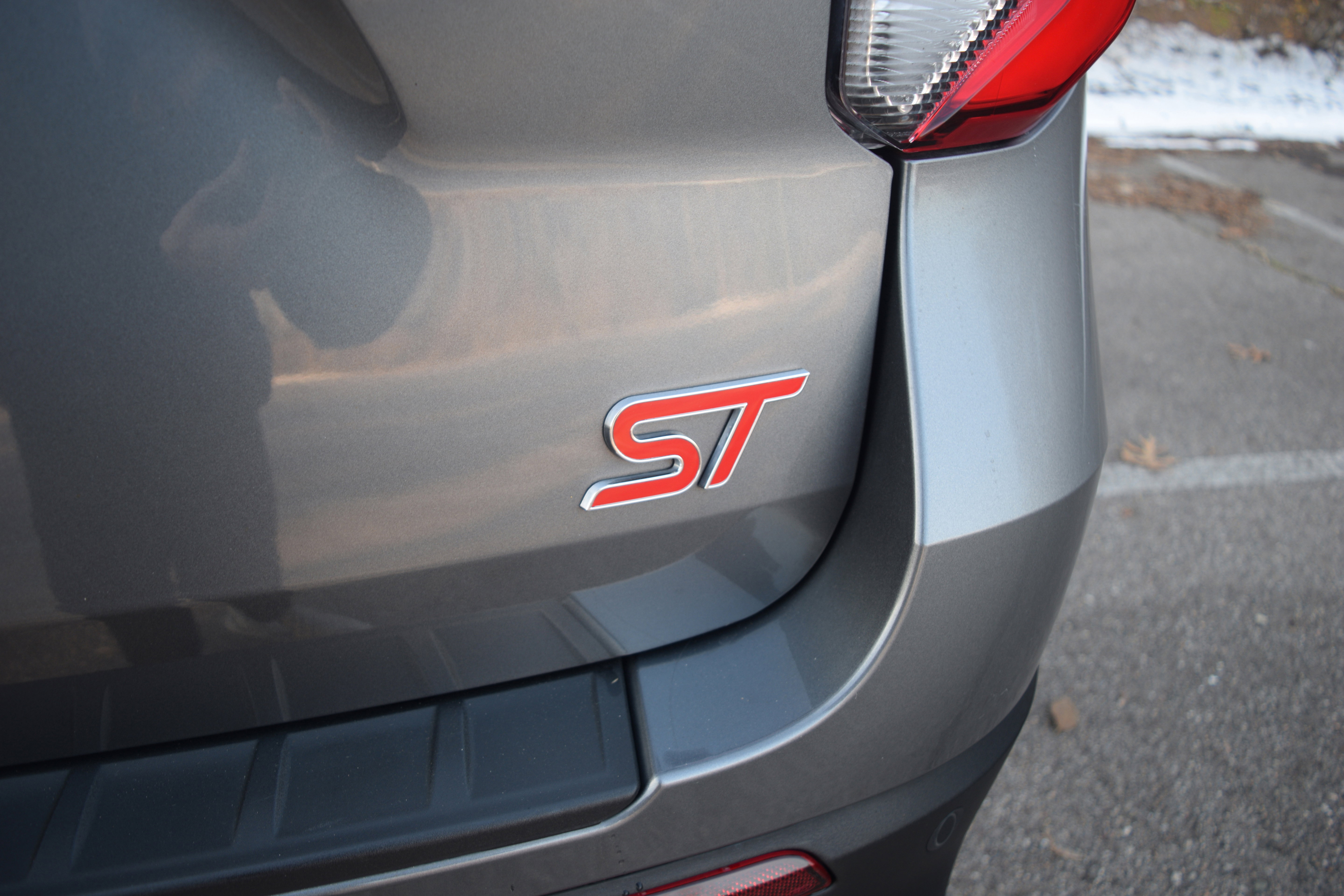 Certified 2023 Ford Explorer ST w/ Equipment Group 401A image 30