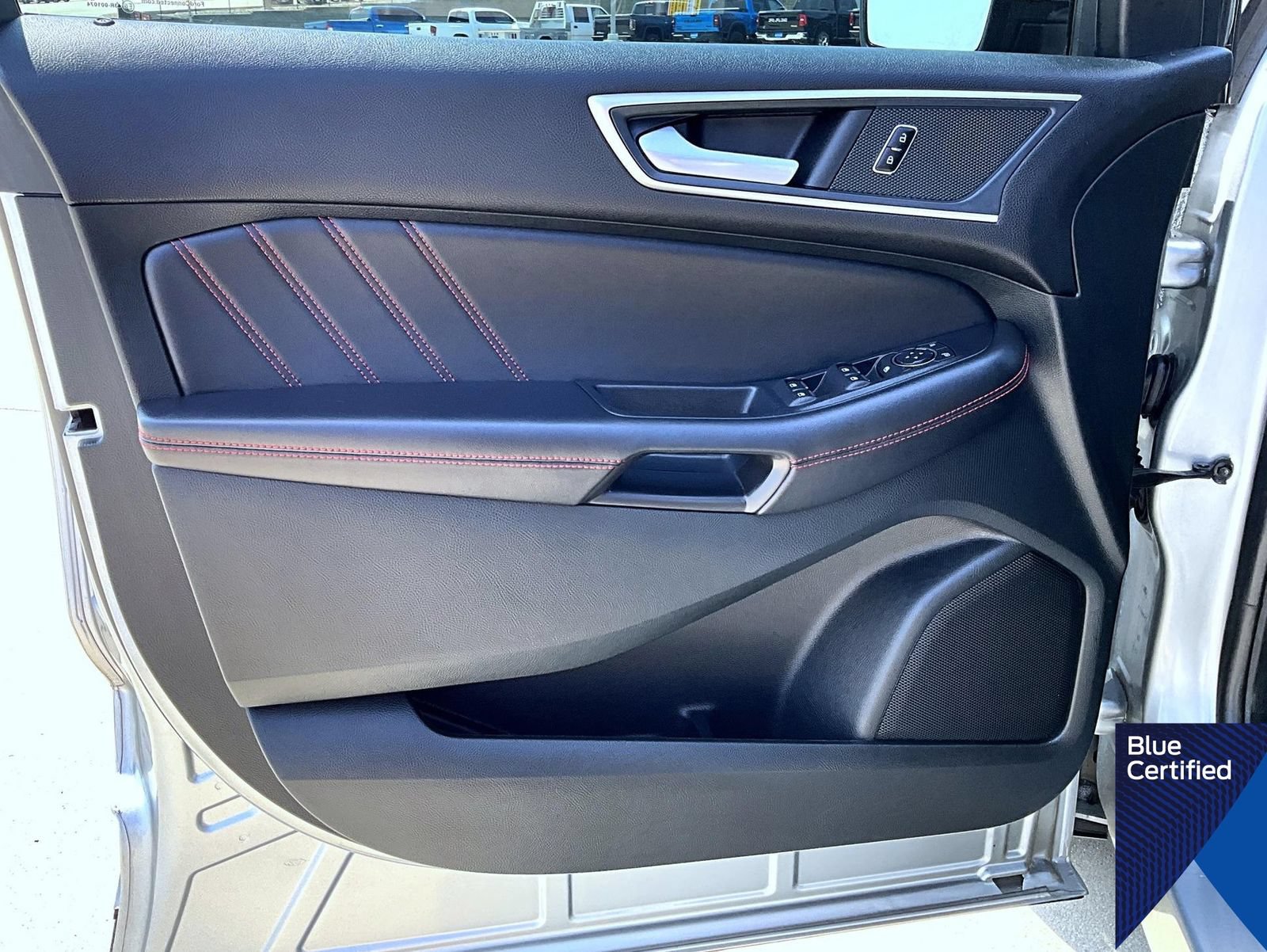 Certified 2024 Ford Edge ST-Line AWD/4WD image 9