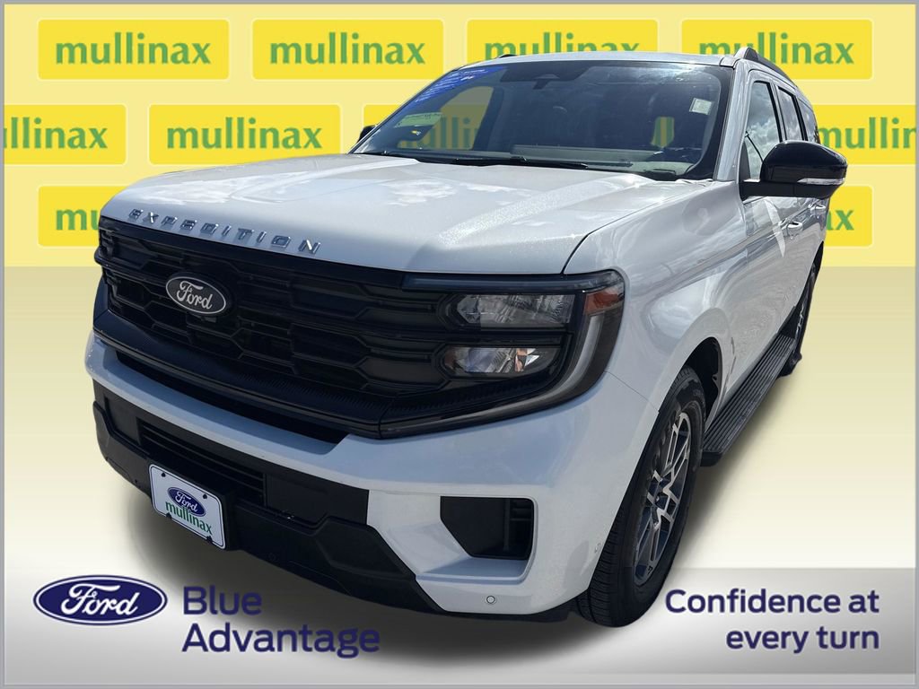 Certified 2025 Ford Expedition Active image 11