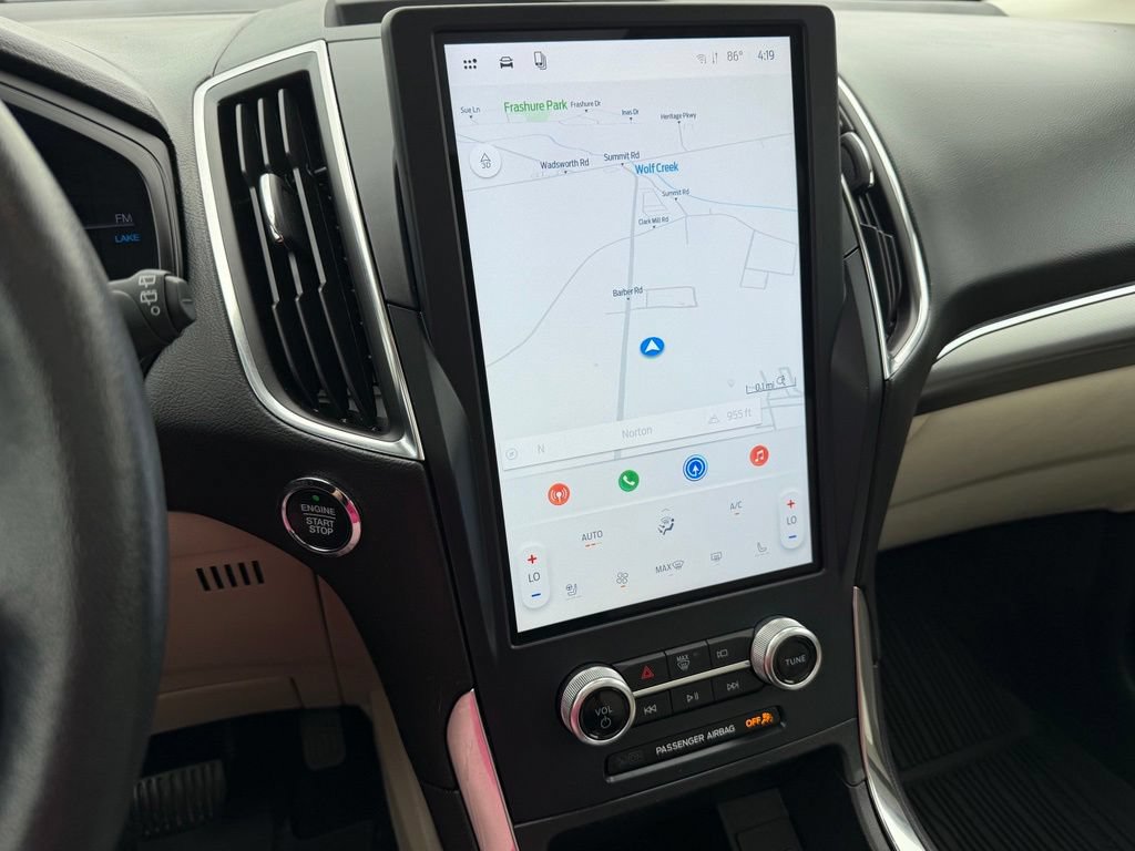 Certified 2024 Ford Edge Titanium w/ Equipment Group 301A AWD/4WD image 31
