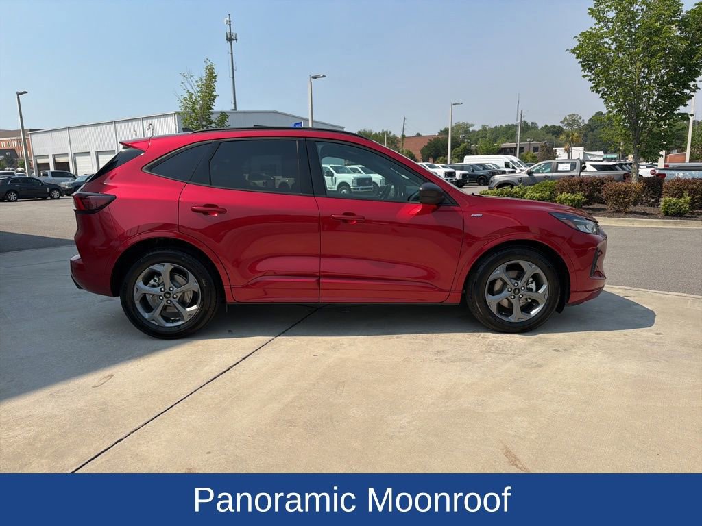 Certified 2023 Ford Escape ST-Line w/ Tech Pack #1 image 6