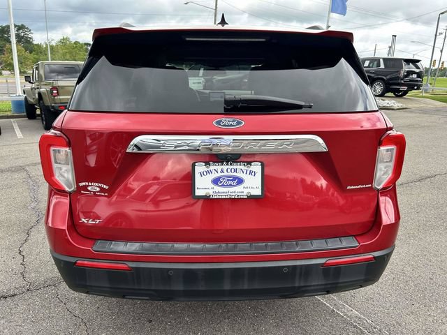 Certified 2021 Ford Explorer XLT RWD image 3