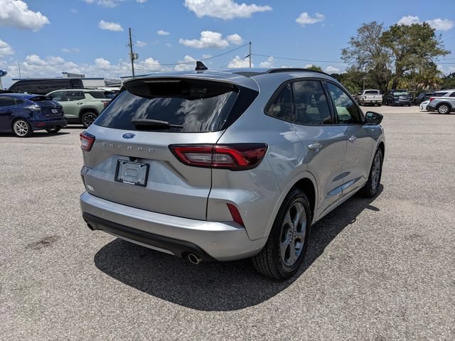 Certified 2023 Ford Escape ST-Line w/ Tech Pack #1 FWD image 4
