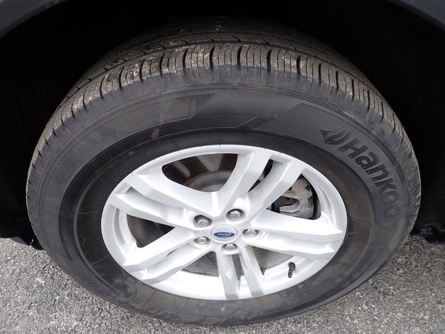 Certified 2023 Ford Explorer XLT w/ Equipment Group 202A image 12