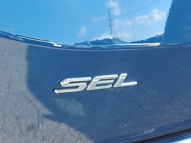 Certified 2024 Ford Edge SEL w/ Convenience Package AWD/4WD image 4