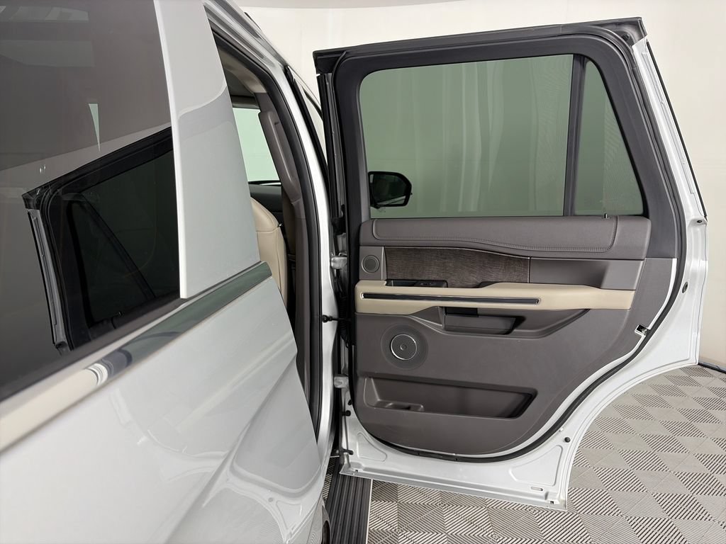 Certified 2018 Ford Expedition Limited w/ Equipment Group 302A AWD/4WD image 28