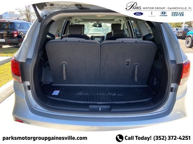Used 2018 Hyundai Santa Fe Limited FWD image 15