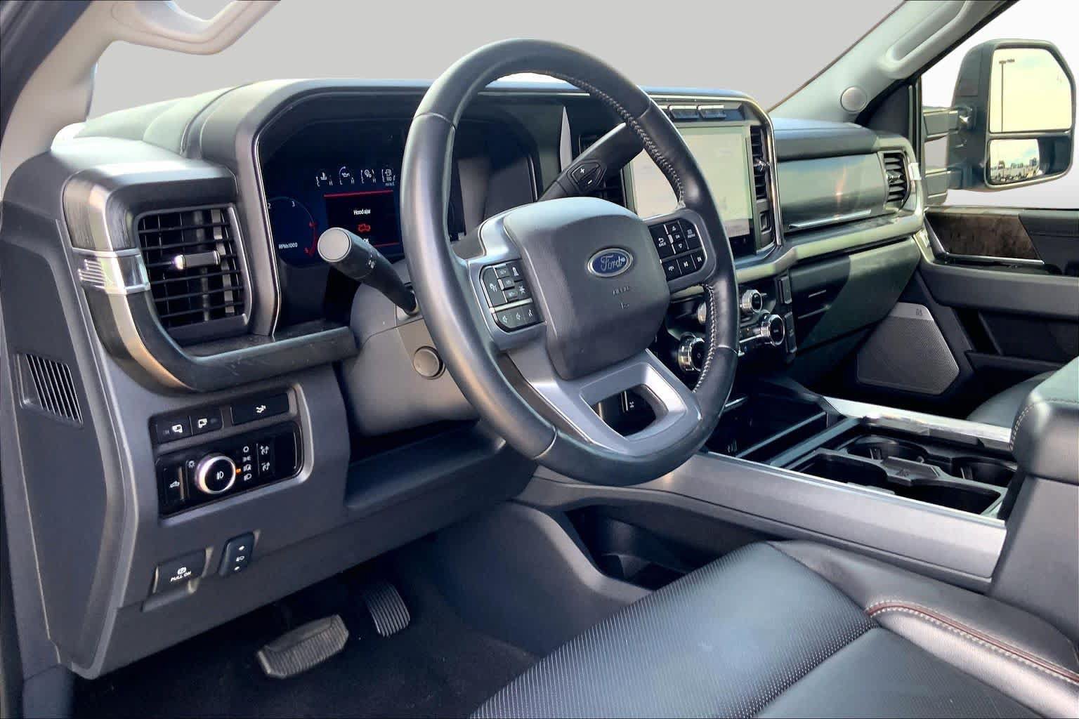 Certified 2024 Ford F250 Lariat w/ Lariat Ultimate Package AWD/4WD image 18