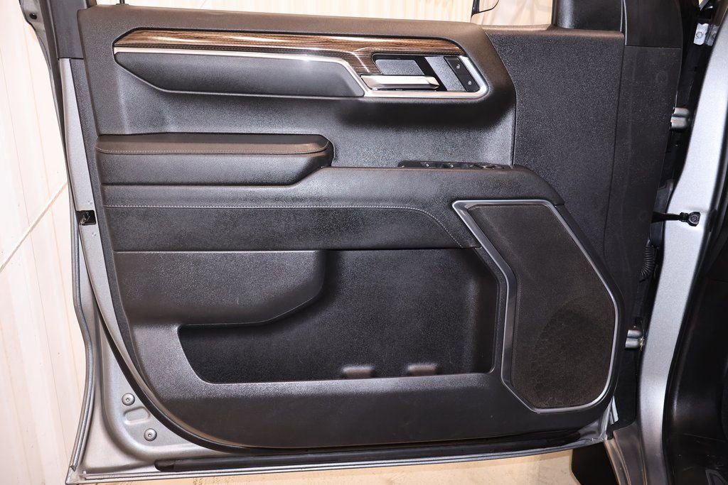 Used 2024 Chevrolet Silverado 1500 LT image 14