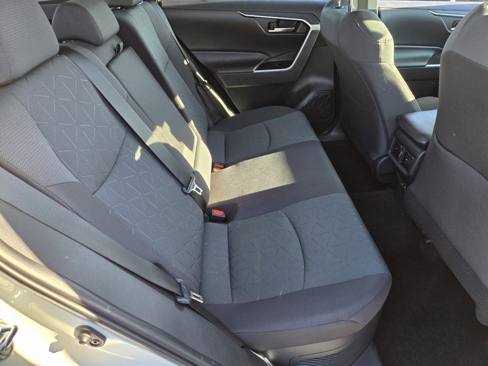 Used 2023 Toyota RAV4 AWD Hybrid image 14