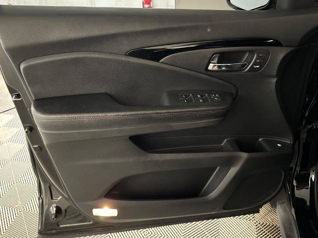 Used 2018 Honda Ridgeline Black Edition image 11