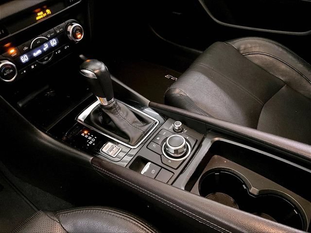 Used 2017 MAZDA MAZDA3 Grand Touring FWD image 16