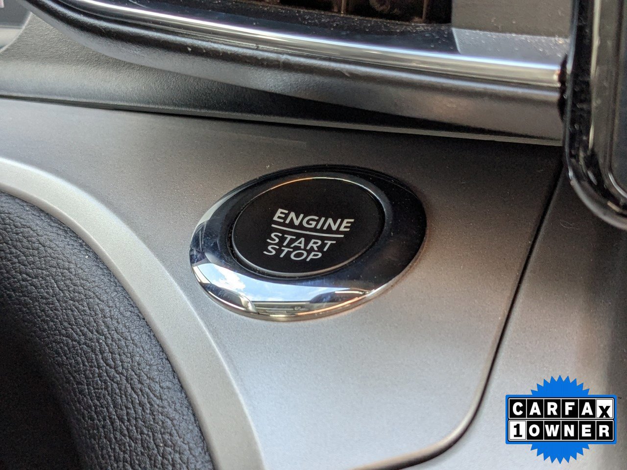 Certified 2022 Ford Explorer XLT w/ Equipment Group 202A image 36