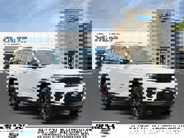 Used 2023 Jeep Grand Cherokee Altitude image 6