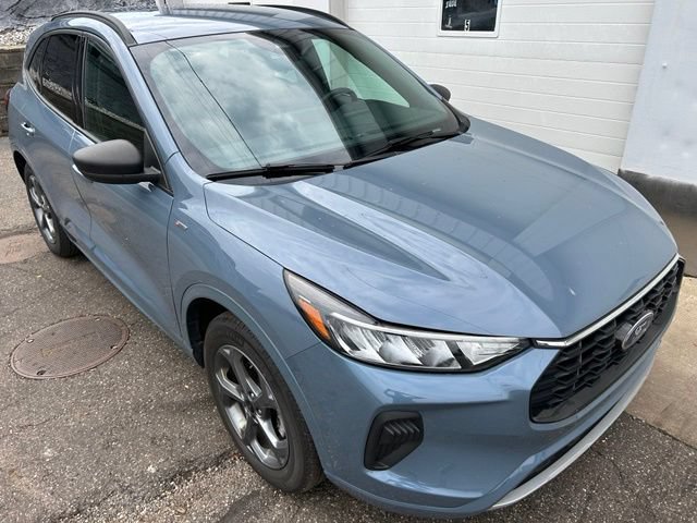Certified 2024 Ford Escape ST-Line w/ Tech Pack #1 FWD image 7