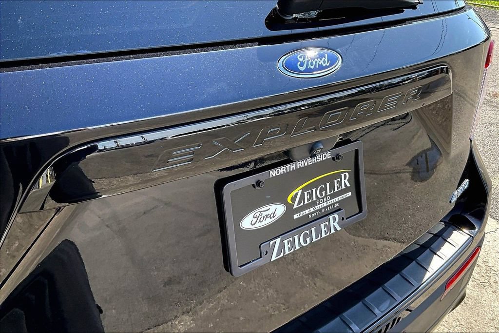 Certified 2023 Ford Explorer ST-Line AWD/4WD image 8