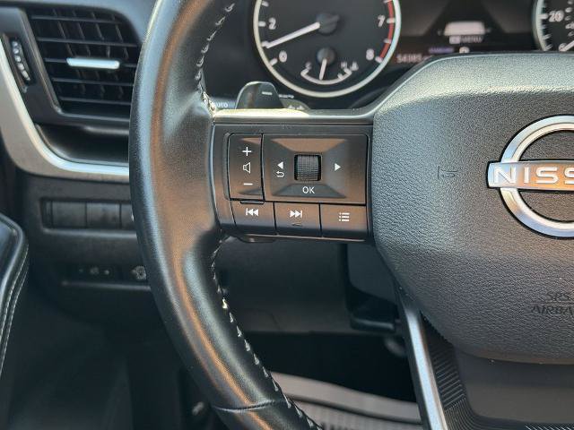 Used 2025 Nissan Rogue SV FWD image 21
