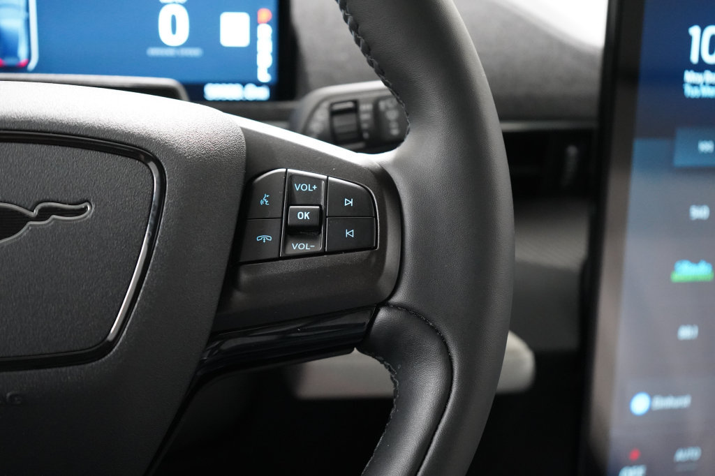 Certified 2022 Ford Mustang Mach-E Premium AWD/4WD image 15