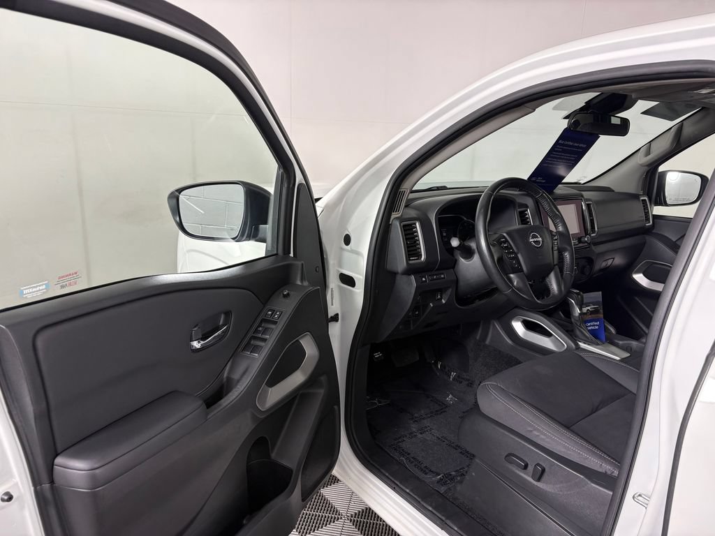 Used 2024 Nissan Frontier SV w/ SV Convenience Package AWD/4WD image 12