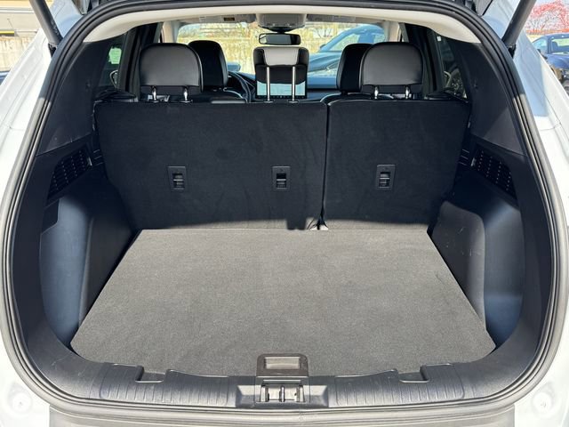 Certified 2025 Ford Escape Platinum w/ Premium Technology Package image 18