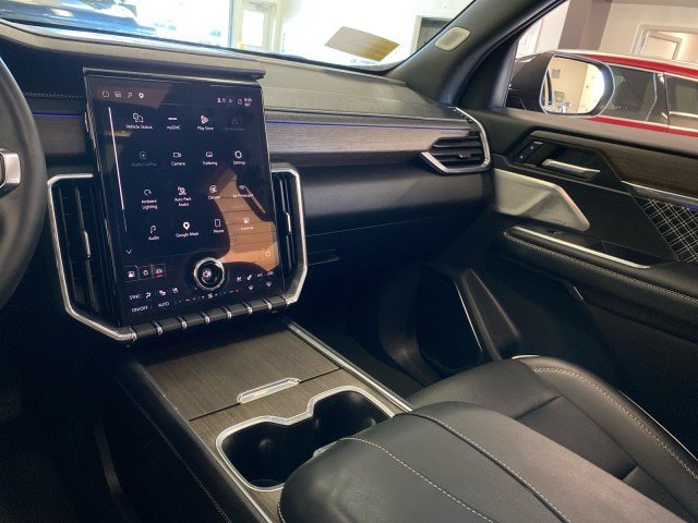 Used 2024 GMC Acadia Denali w/ Super Cruise Package AWD/4WD image 14