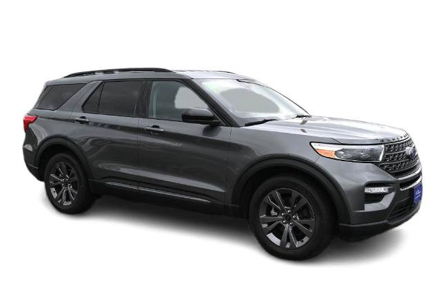Certified 2023 Ford Explorer XLT w/ Equipment Group 202A AWD/4WD image 3