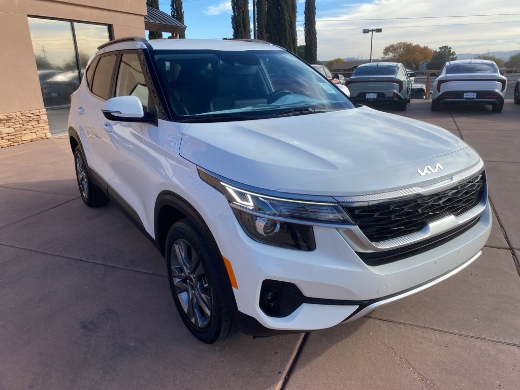 Used 2023 Kia Seltos S image 10