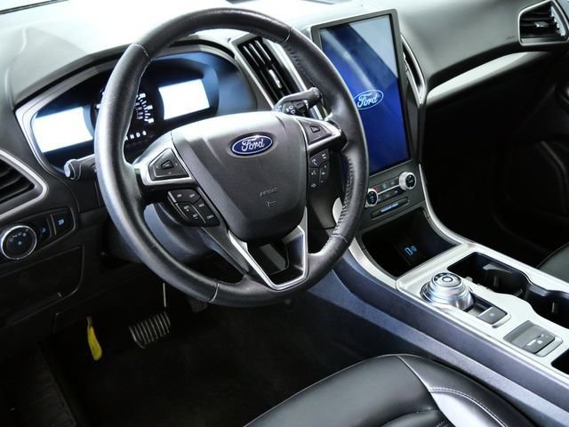 Certified 2024 Ford Edge SEL AWD/4WD image 3