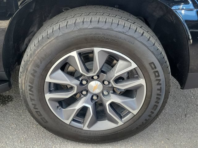 Used 2024 Chevrolet Suburban LT w/ LT Signature Package RWD image 6