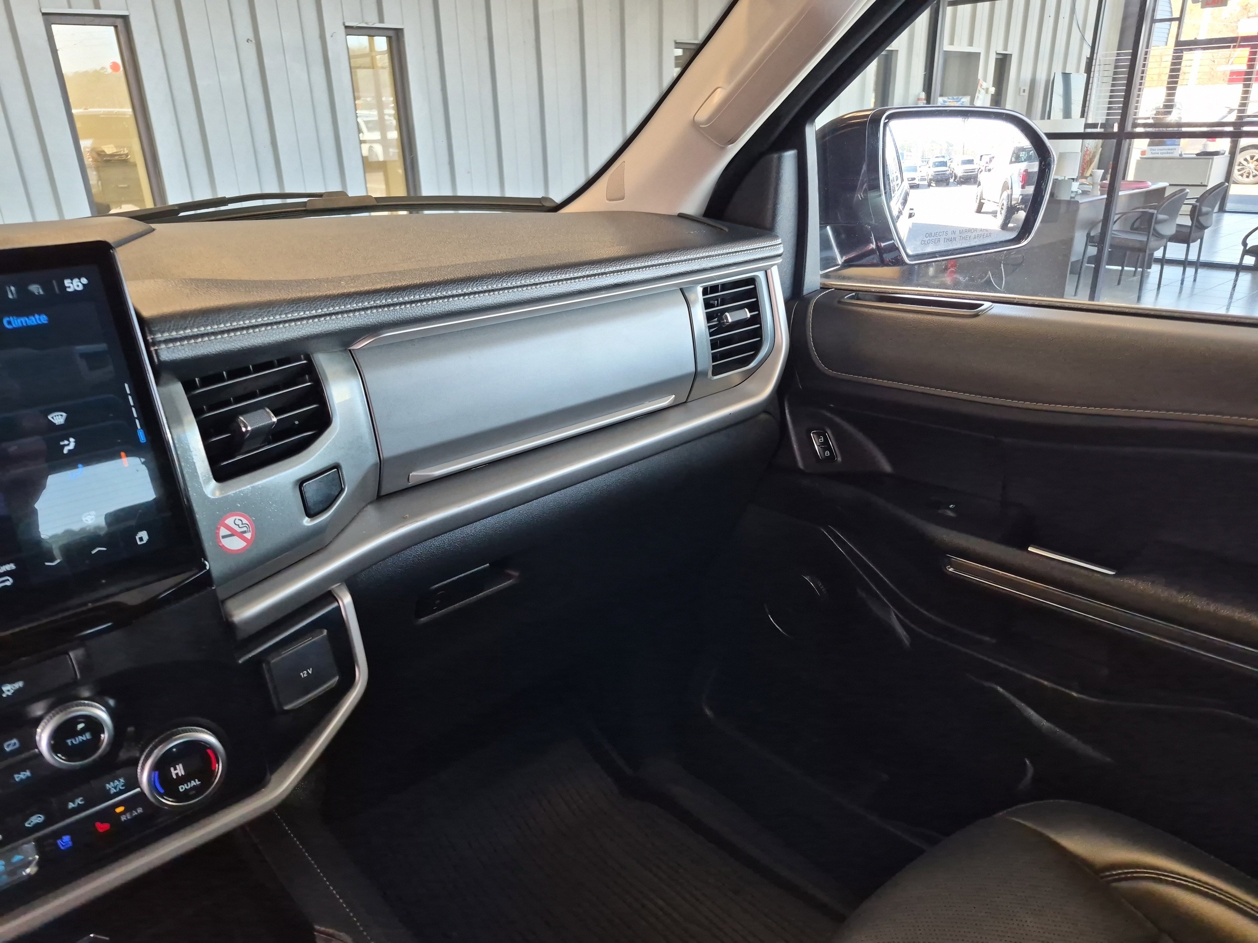 Certified 2024 Ford Expedition XLT image 21