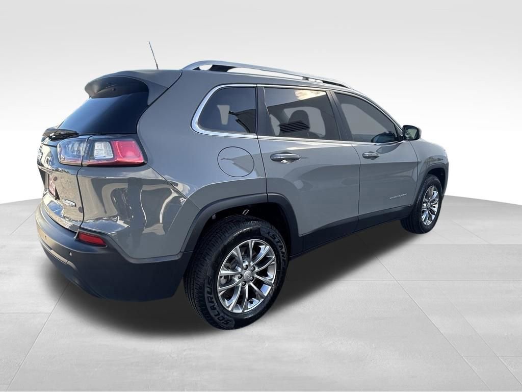 Used 2020 Jeep Cherokee Latitude Plus w/ Comfort/Convenience Group image 3