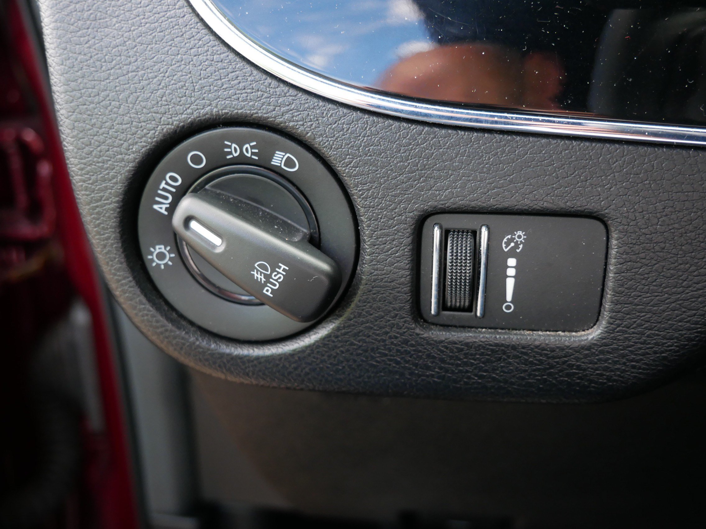 Used 2018 Dodge Grand Caravan SE FWD image 26