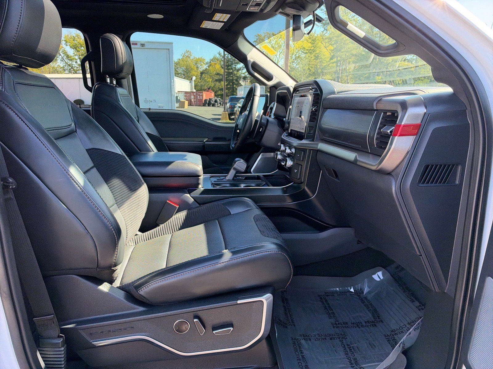 Certified 2023 Ford F150 Raptor w/ Raptor 37 Performance Package AWD/4WD image 17