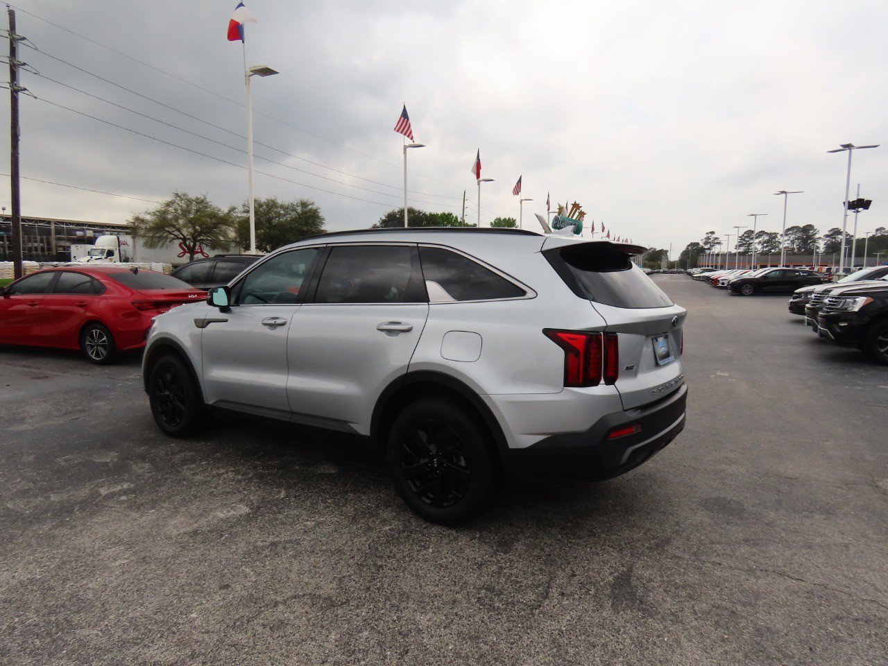 Used 2021 Kia Sorento S image 16