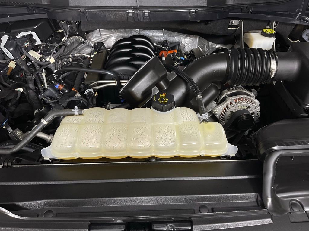 Certified 2022 Ford F150 Lariat w/ Equipment Group 502A High image 9