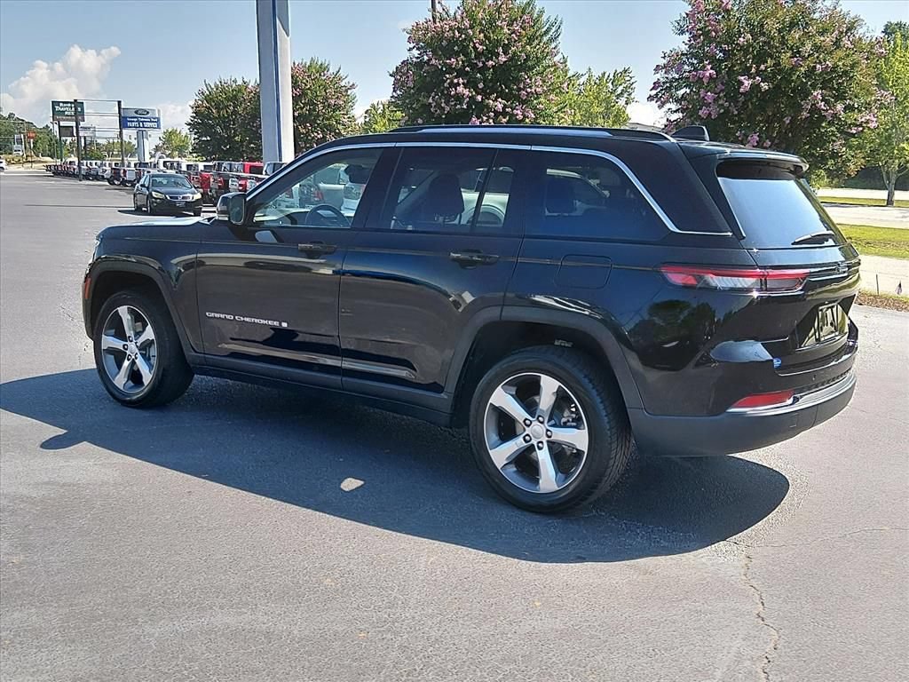 Used 2022 Jeep Grand Cherokee Limited RWD image 6
