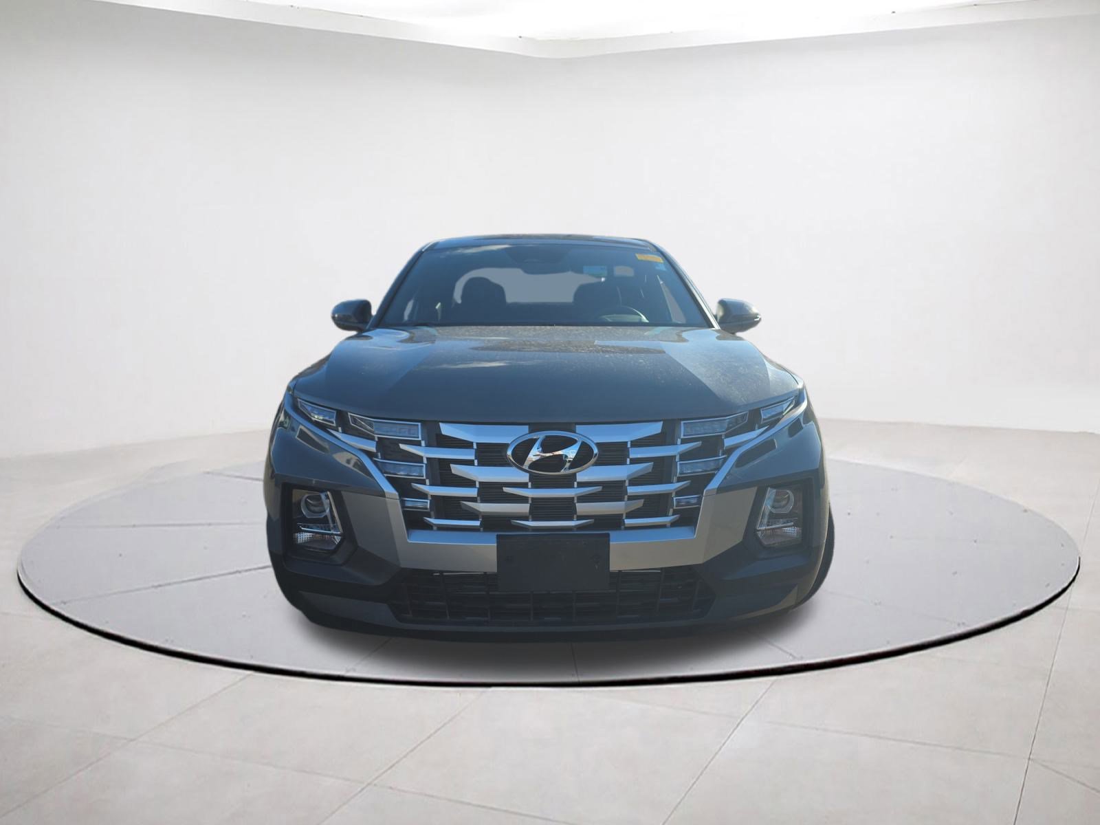 Used 2023 Hyundai Santa Cruz SEL image 2