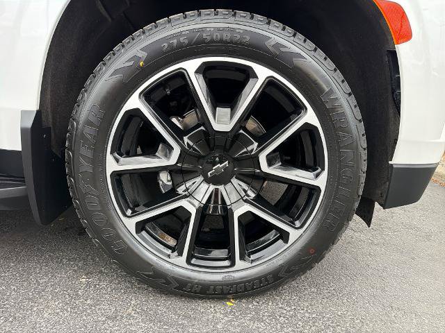 Used 2022 Chevrolet Tahoe RST w/ Sport Performance Package AWD/4WD image 5