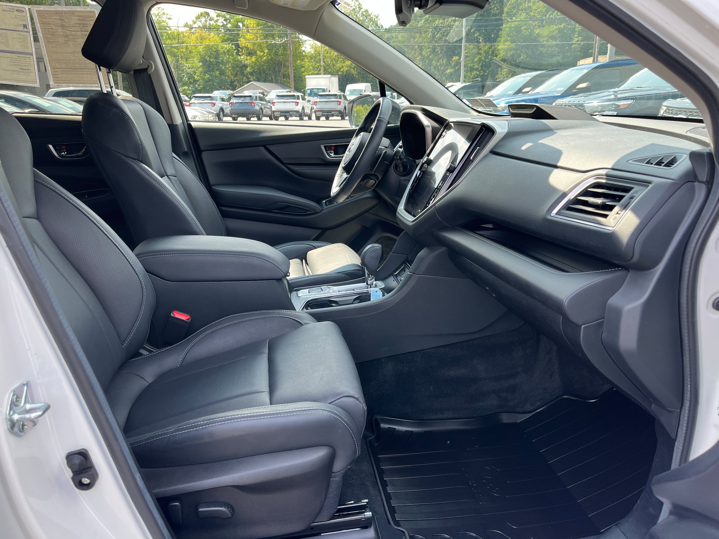 Used 2024 Subaru Ascent Limited AWD/4WD image 6