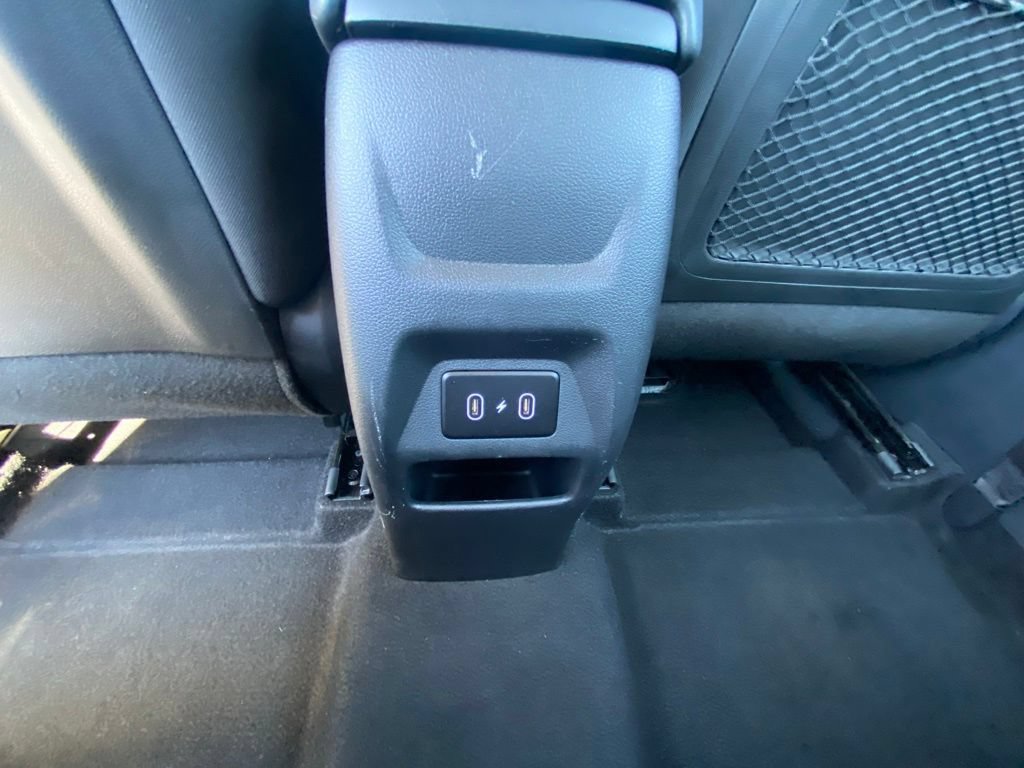 Used 2025 Hyundai Venue SEL FWD image 26