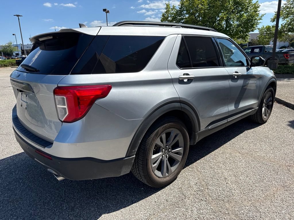 Certified 2023 Ford Explorer XLT w/ Equipment Group 202A RWD image 14
