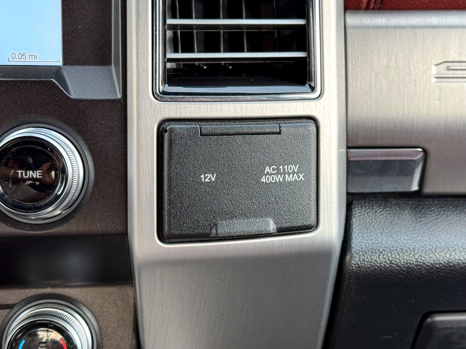 Certified 2019 Ford F250 Platinum w/ Platinum Ultimate Package image 28